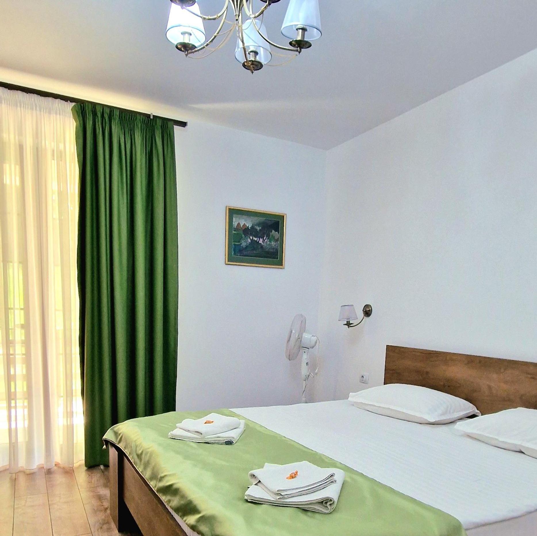 Provence Suceava Ξενοδοχείο Εξωτερικό φωτογραφία